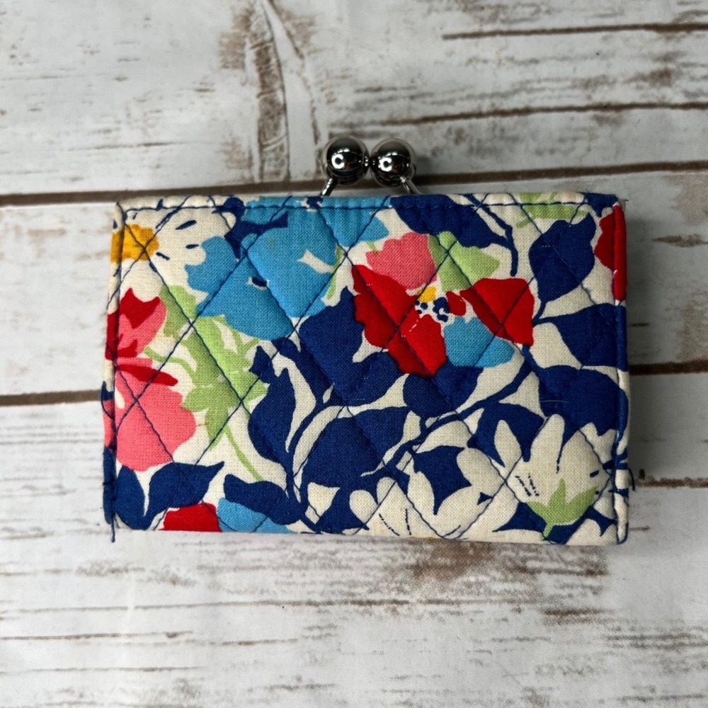 Vera Bradley Trifold Wallet Blue Red Floral Quilted Kiss Lock OS